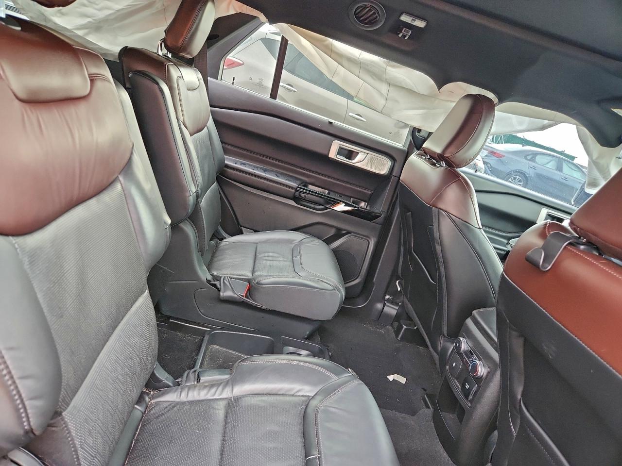 2021 FORD EXPLORER PLATINUM photo 11
