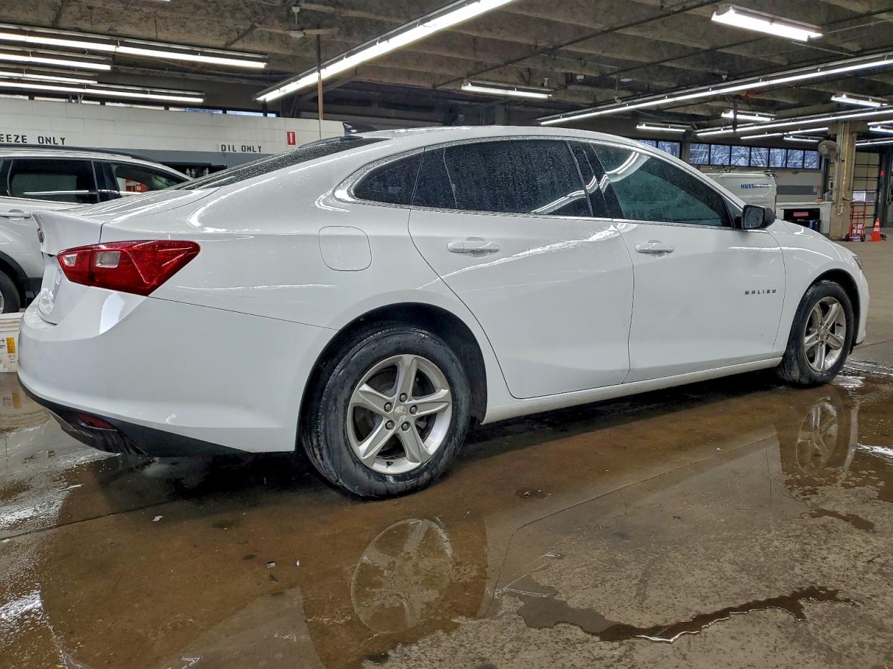 2020 CHEVROLET MALIBU LS photo 3