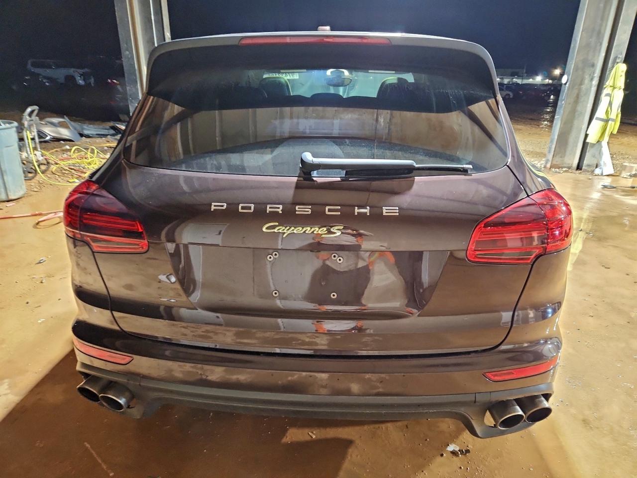 2016 PORSCHE CAYENNE SE HYBRID photo 6