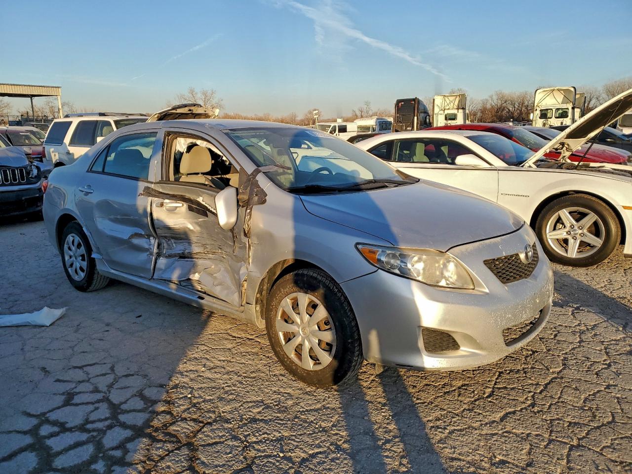 2010 TOYOTA COROLLA BASE photo 4