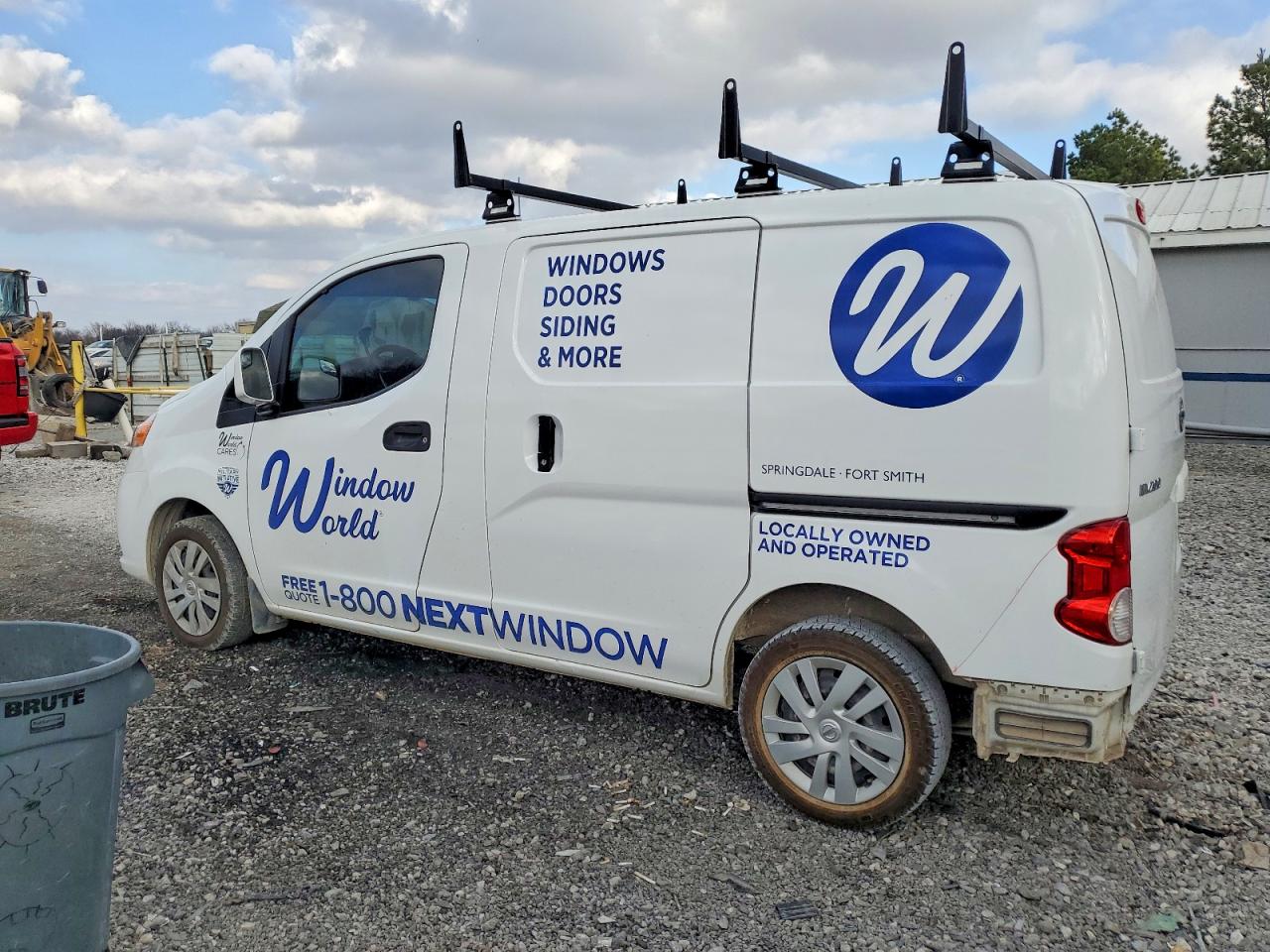 2021 NISSAN NV200 2.5S photo 2