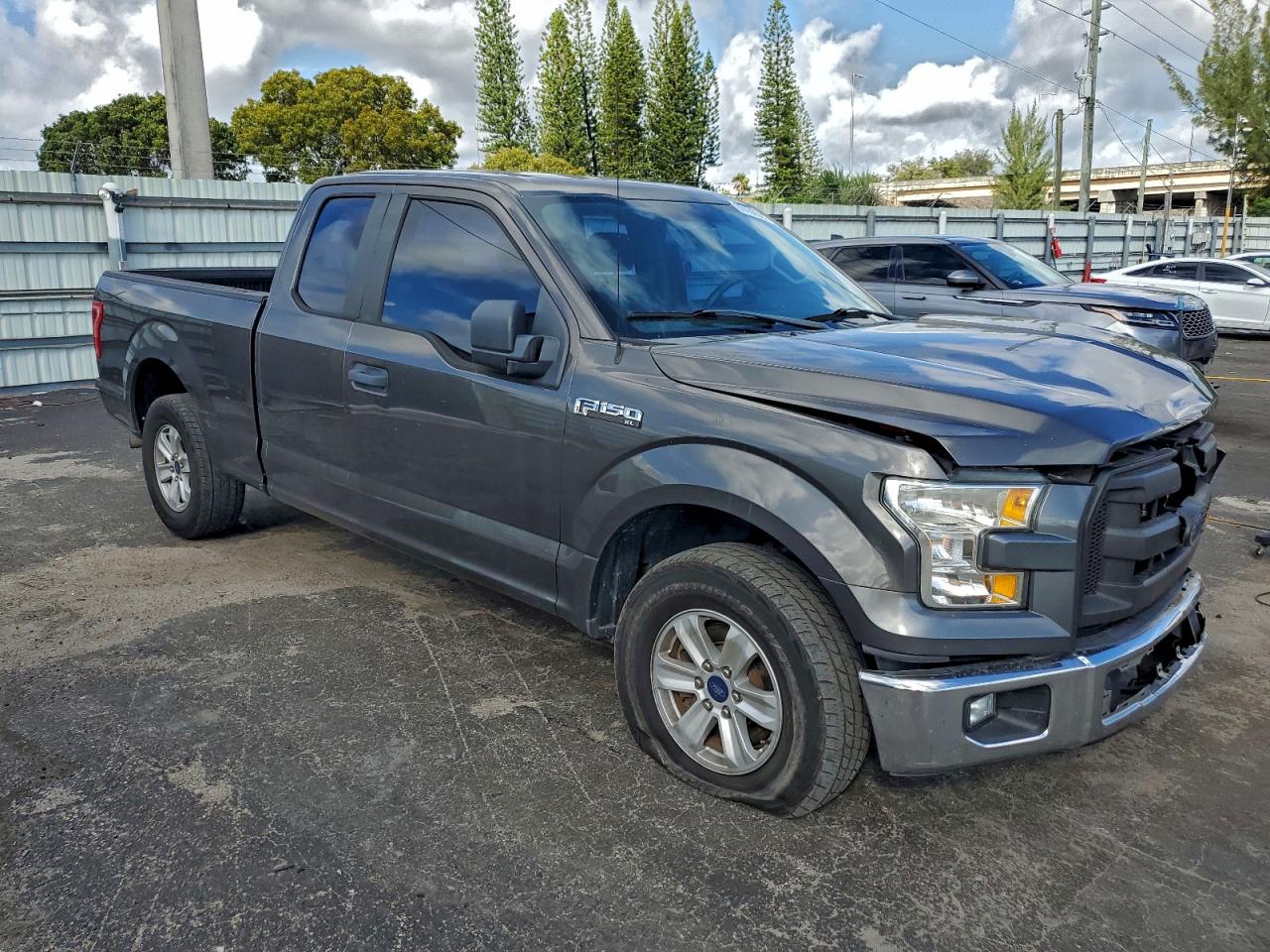 2017 FORD F150 SUPER CAB photo 4
