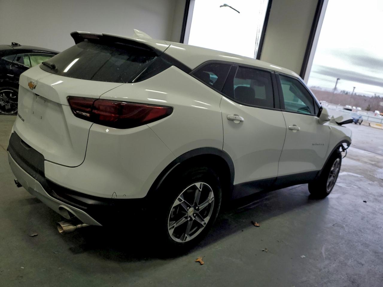 2025 CHEVROLET BLAZER 2LT photo 3