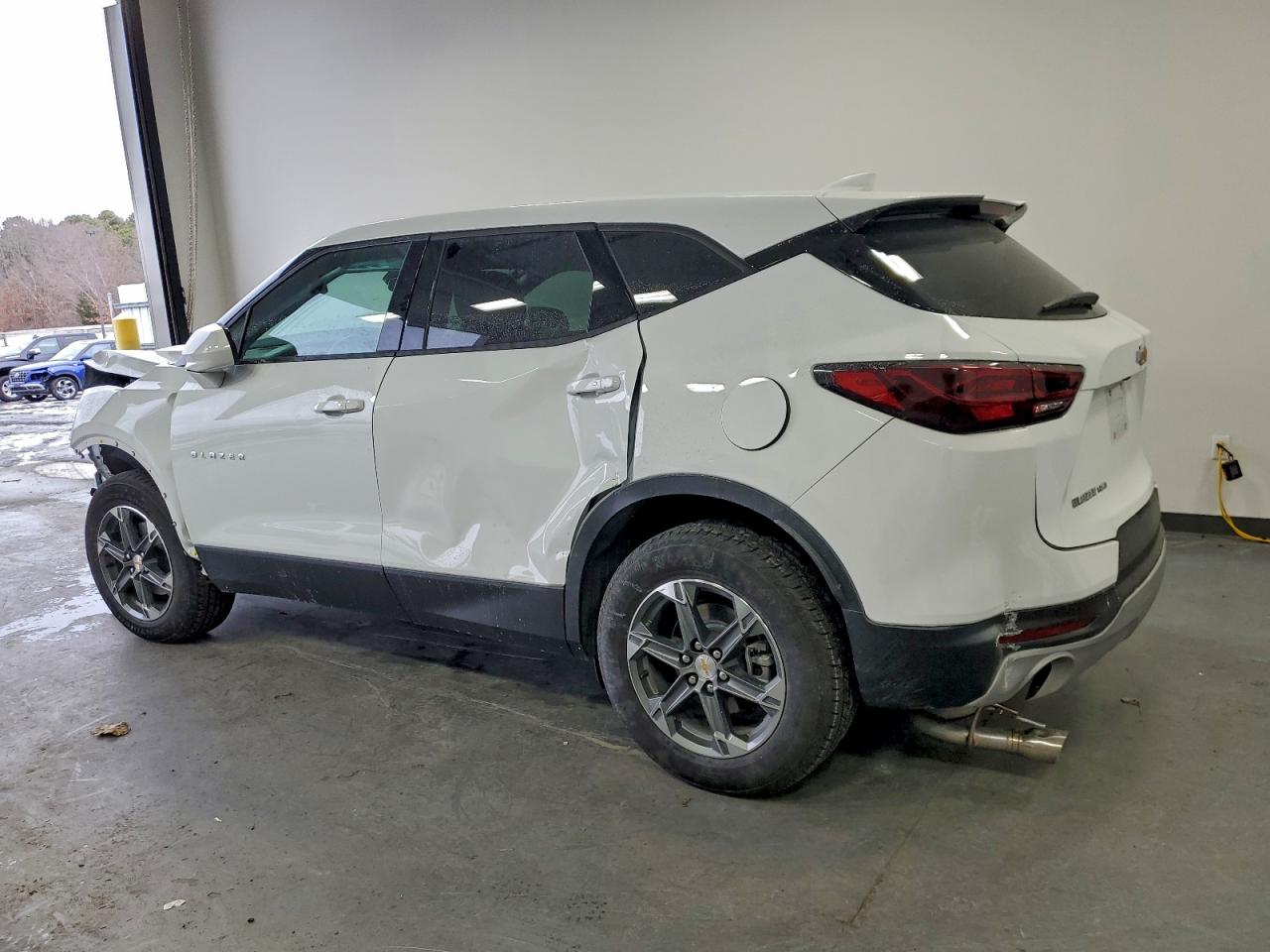 2025 CHEVROLET BLAZER 2LT photo 2