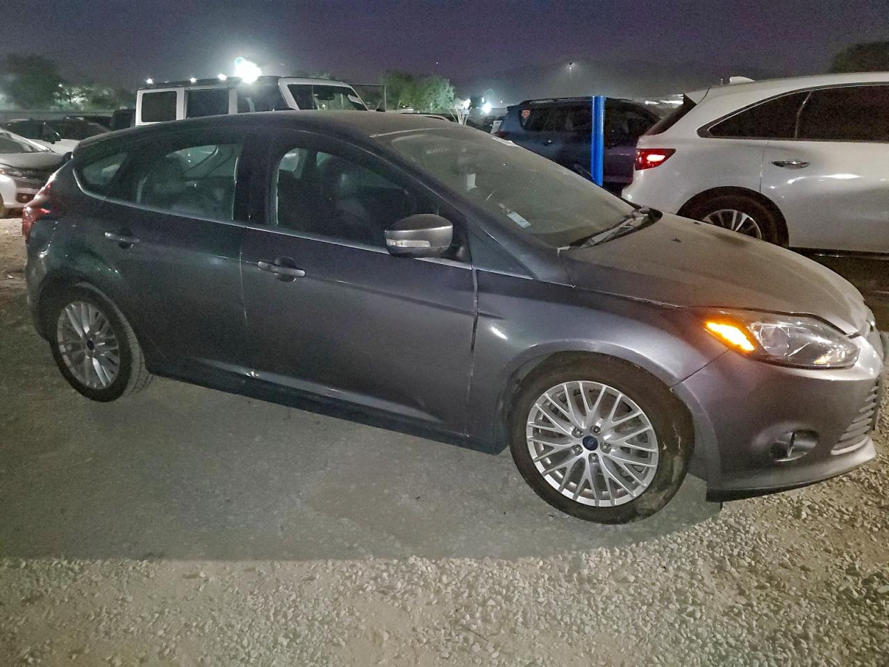 2013 FORD FOCUS TITANIUM photo 4