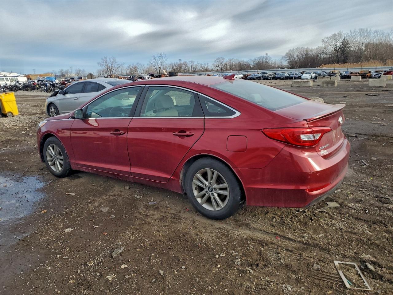 2015 HYUNDAI SONATA SE photo 2