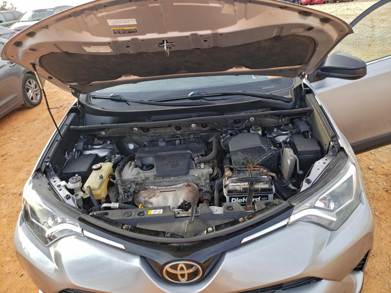 2018 TOYOTA RAV4 LE photo 12