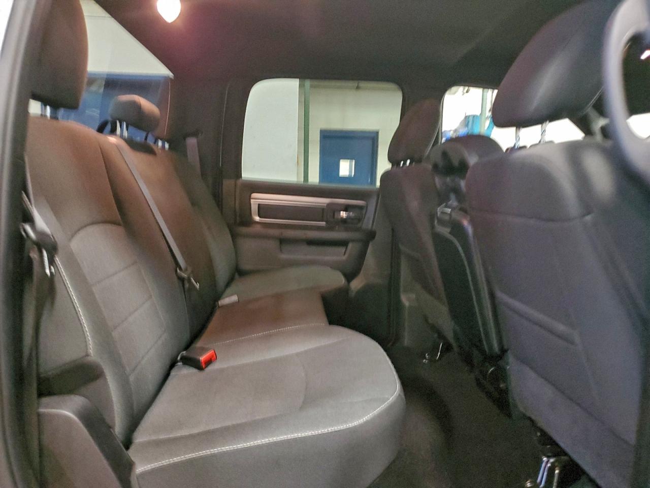 2024 RAM 1500 CLASSIC SLT photo 10