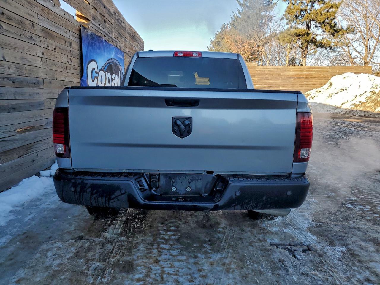2024 RAM 1500 CLASSIC SLT photo 6