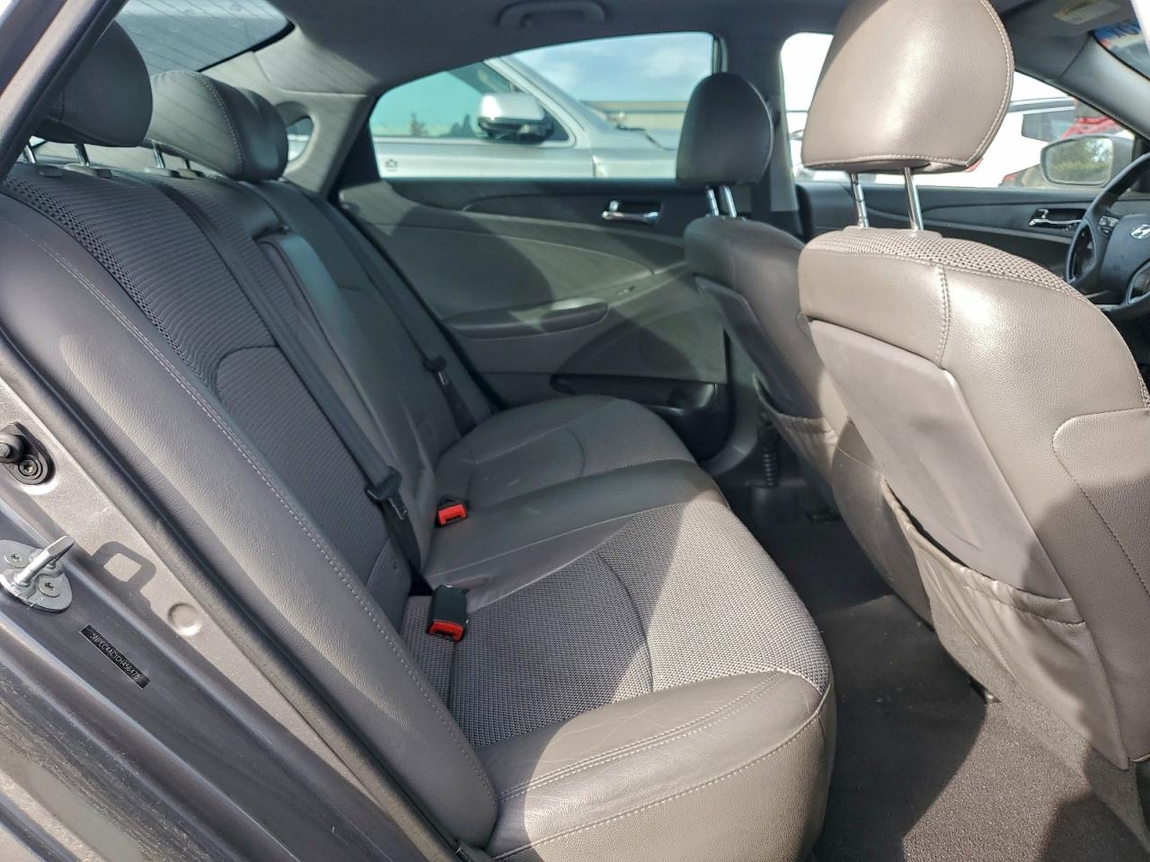 2012 HYUNDAI SONATA SE photo 10