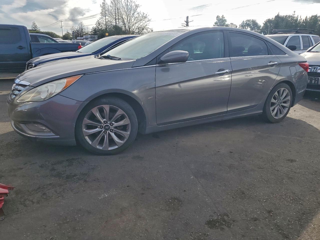 2012 HYUNDAI SONATA