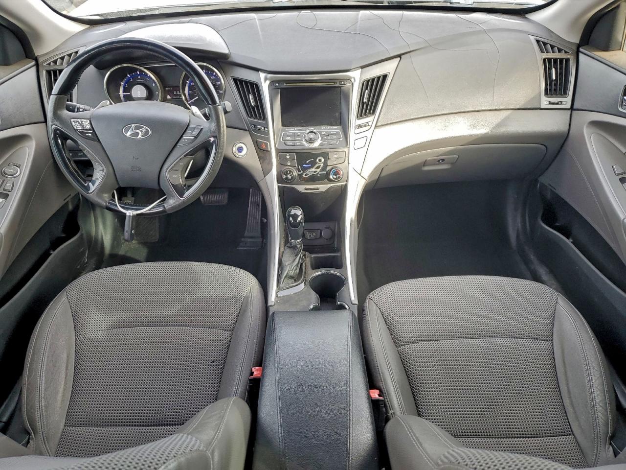 2012 HYUNDAI SONATA SE photo 8