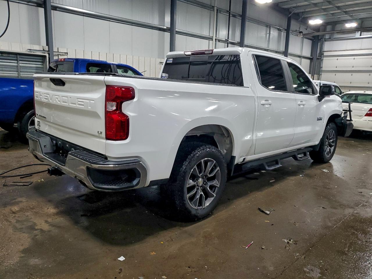 2020 CHEVROLET SILVERADO K1500 LT photo 3