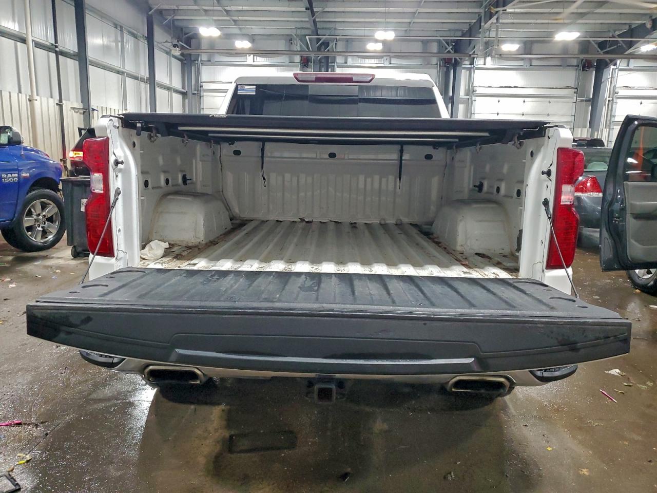 2020 CHEVROLET SILVERADO K1500 LT photo 6