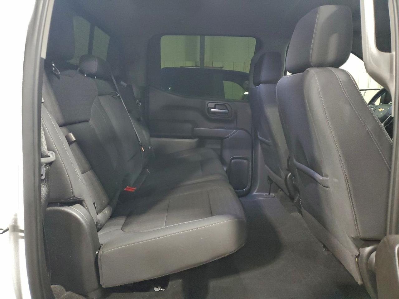 2020 CHEVROLET SILVERADO K1500 LT photo 10