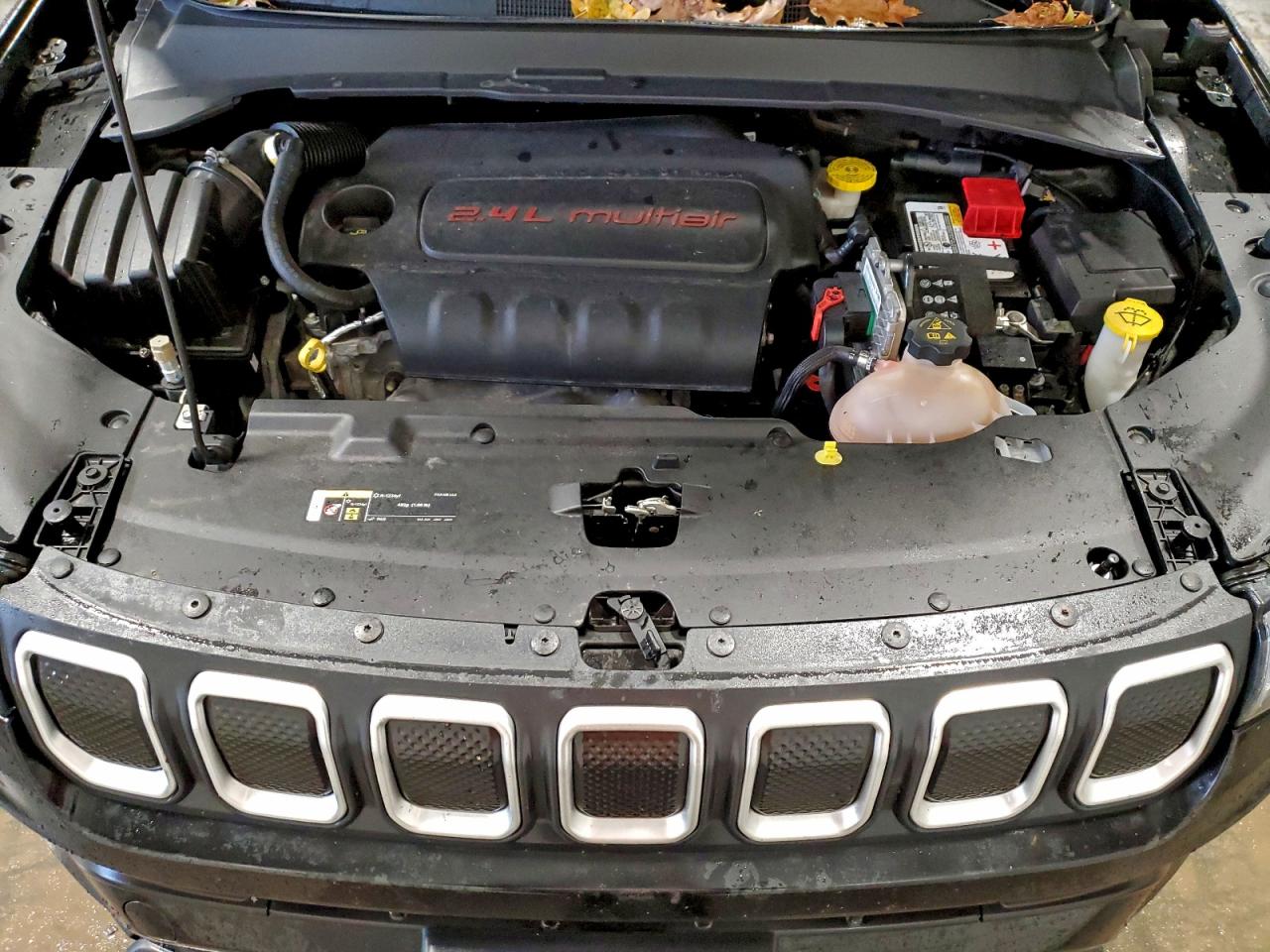 2022 JEEP COMPASS LATITUDE LUX photo 11