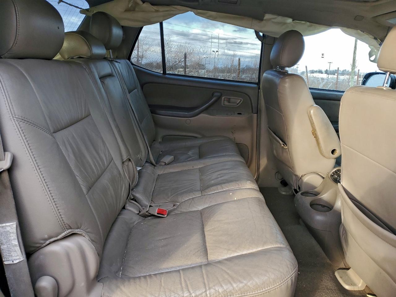 2007 TOYOTA SEQUOIA SR5 photo 11