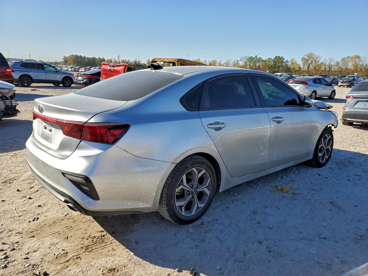 2021 KIA FORTE FE photo 3