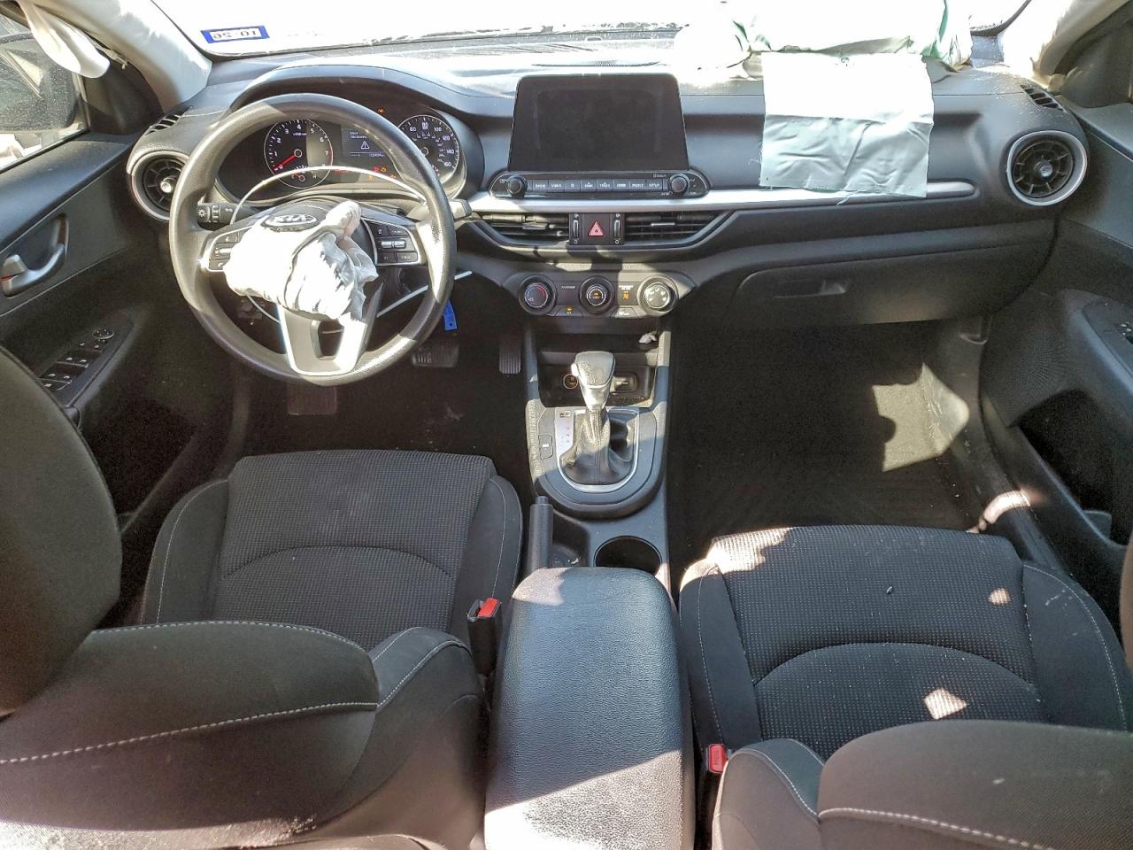 2021 KIA FORTE FE photo 8