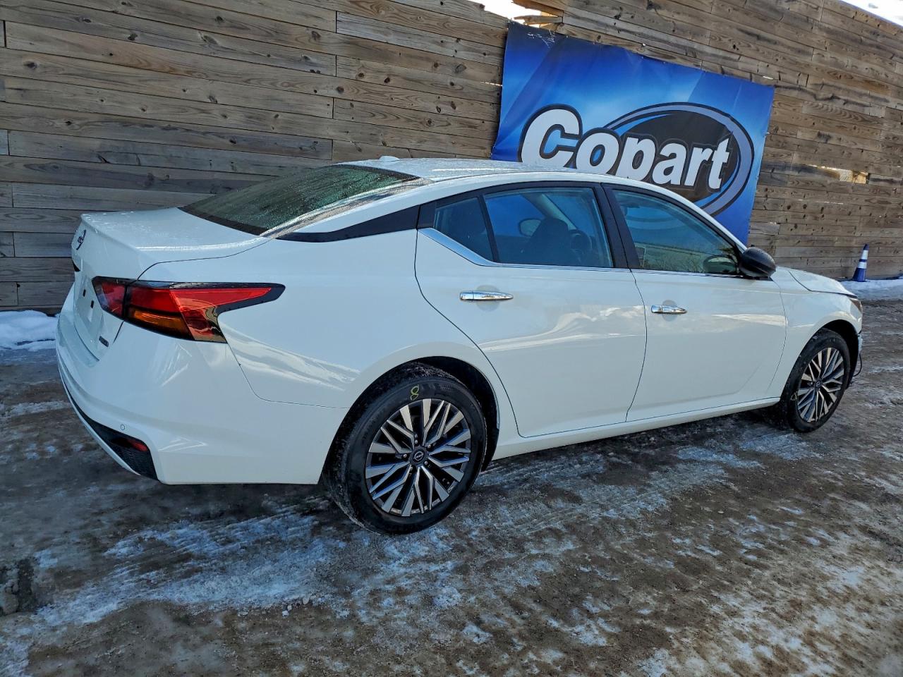 2025 NISSAN ALTIMA SV photo 3