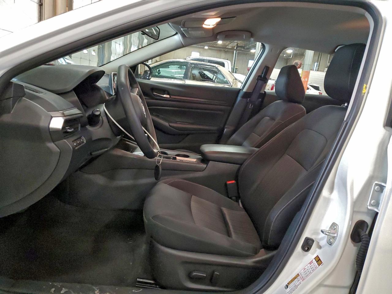 2025 NISSAN ALTIMA SV photo 7