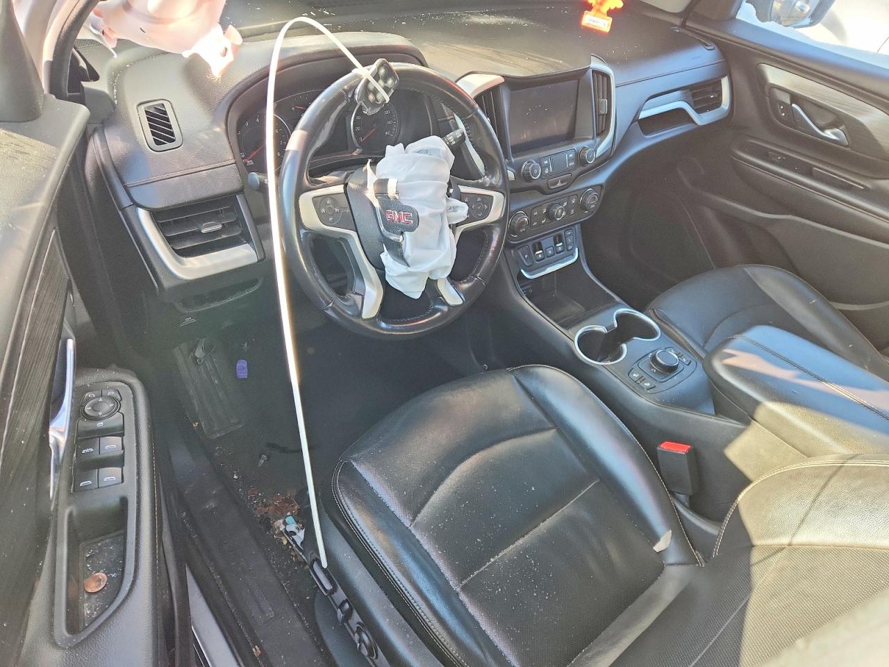 2019 GMC TERRAIN SLT photo 8
