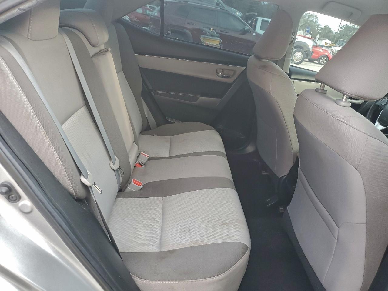 2018 TOYOTA COROLLA L photo 10