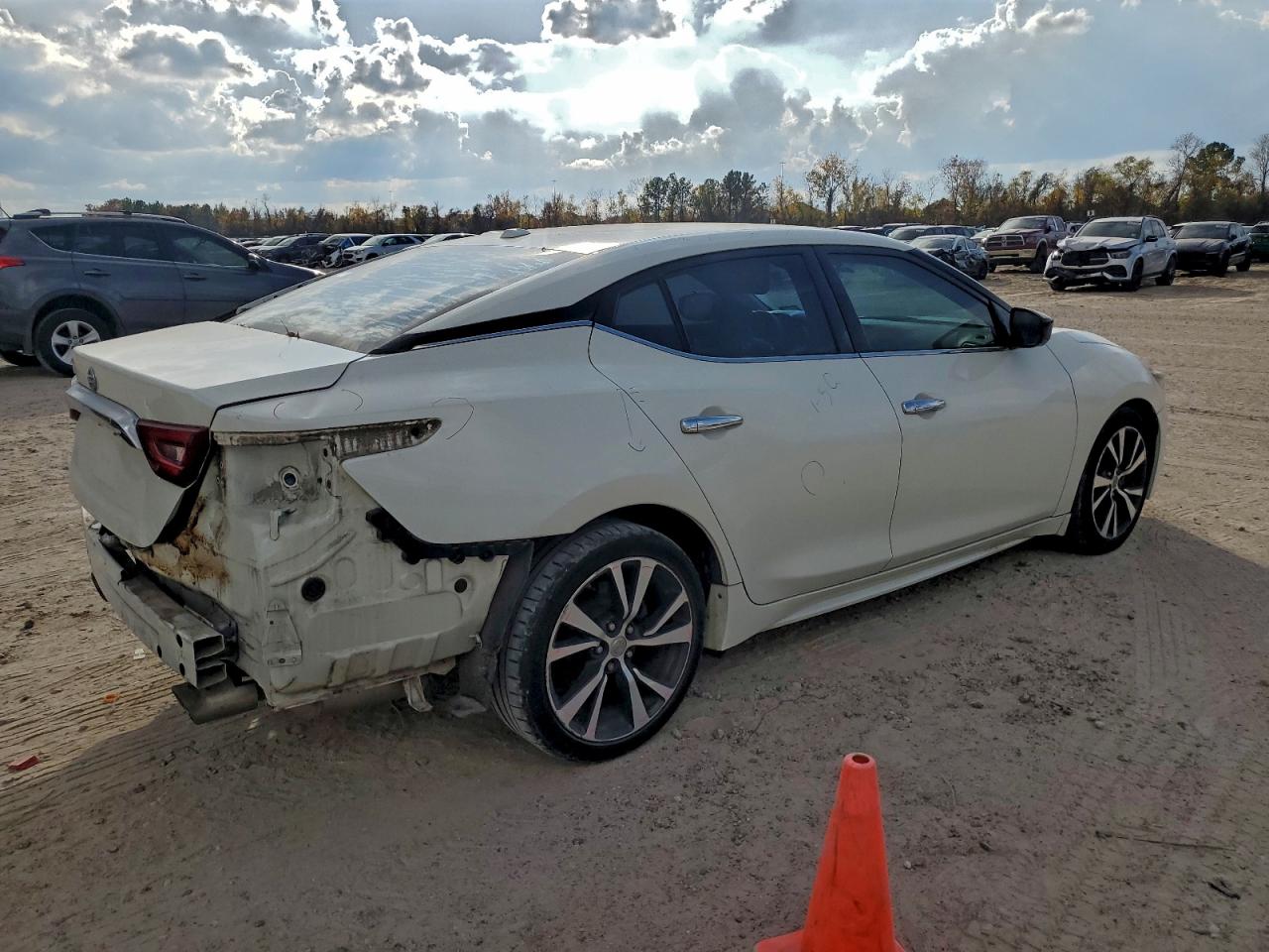2017 NISSAN MAXIMA 3.5S photo 3