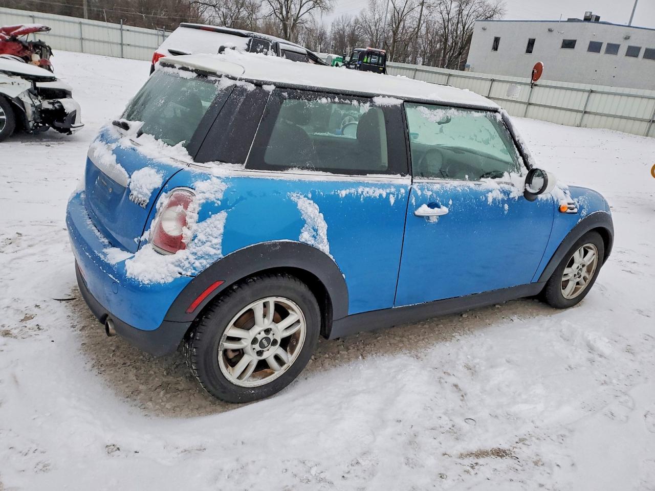 2012 MINI COOPER photo 3