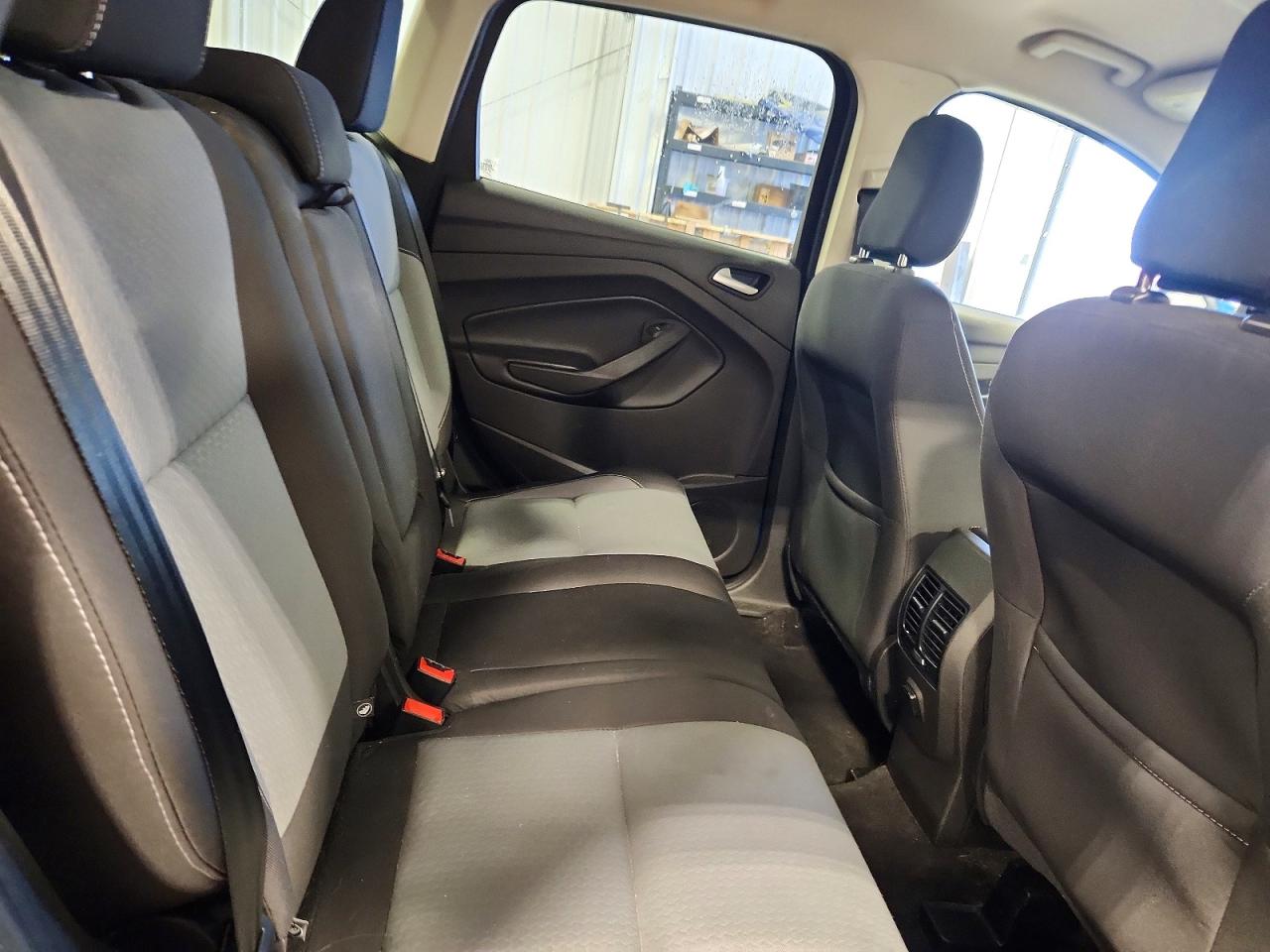 2018 FORD ESCAPE SE photo 11