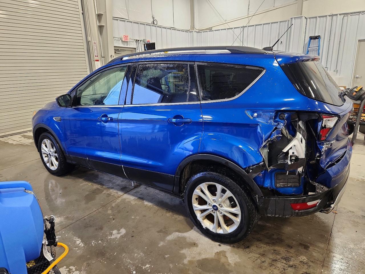 2018 FORD ESCAPE SE photo 2
