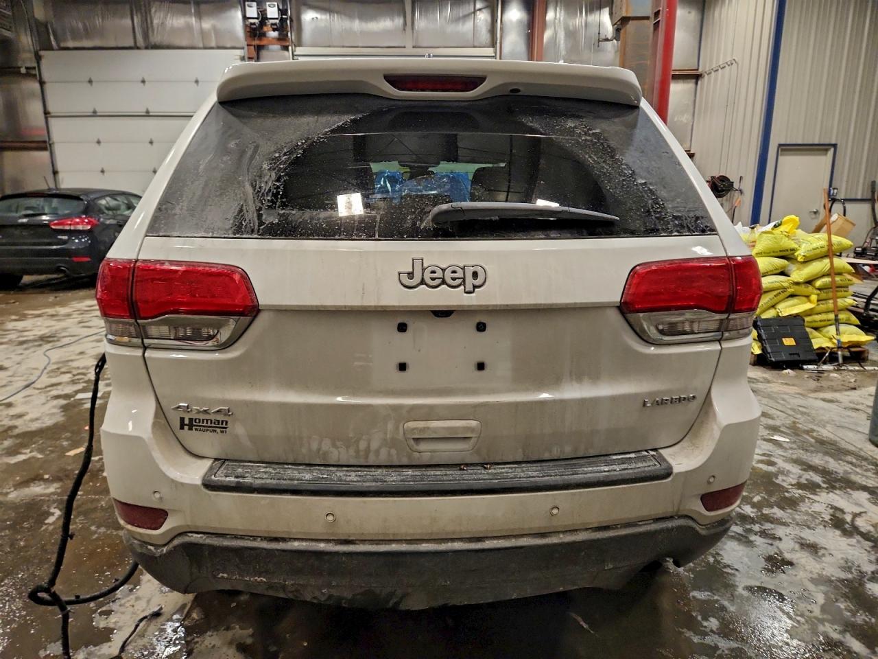 2018 JEEP GRAND CHEROKEE LAREDO photo 6