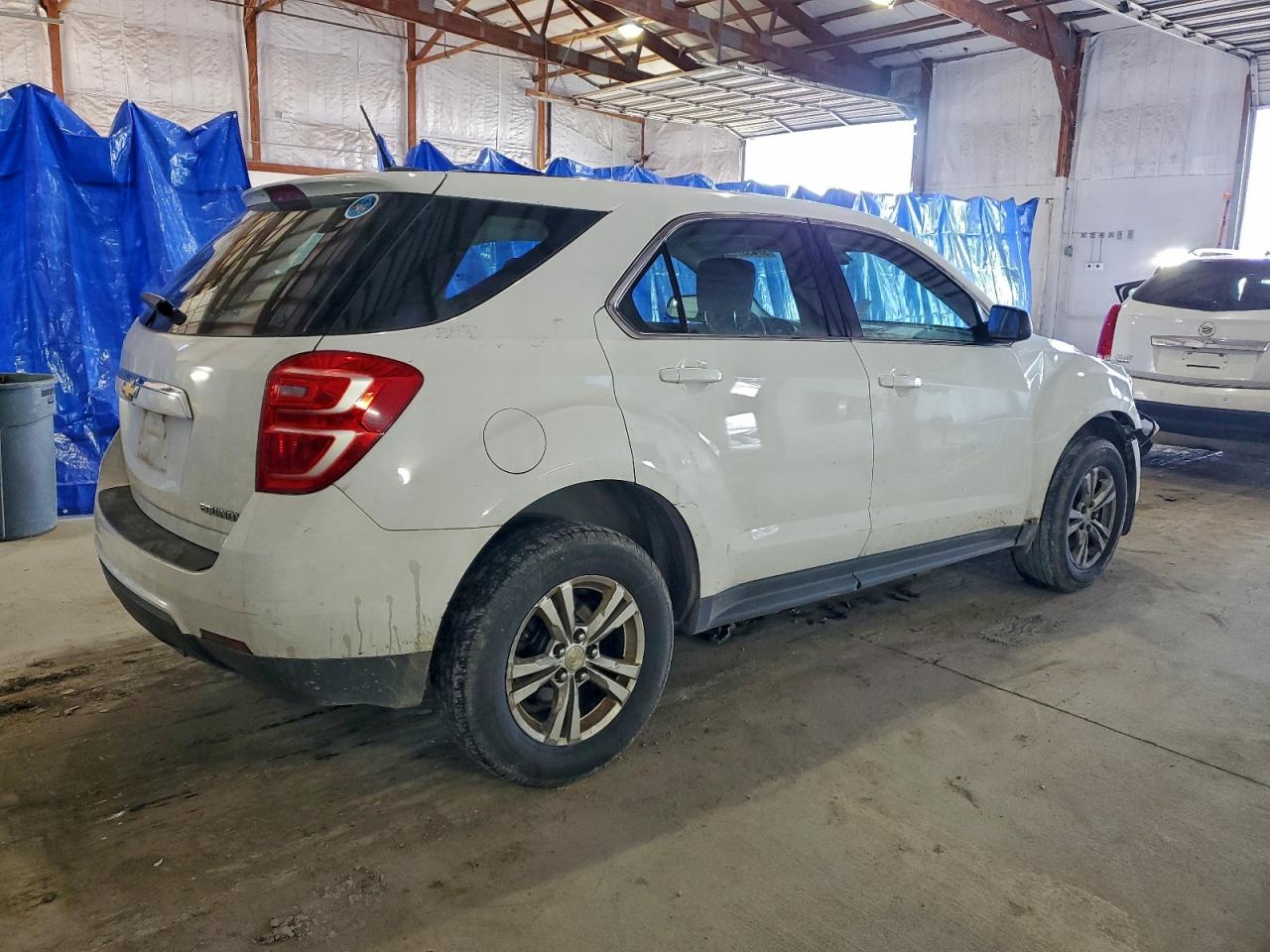 2016 CHEVROLET EQUINOX LS photo 3