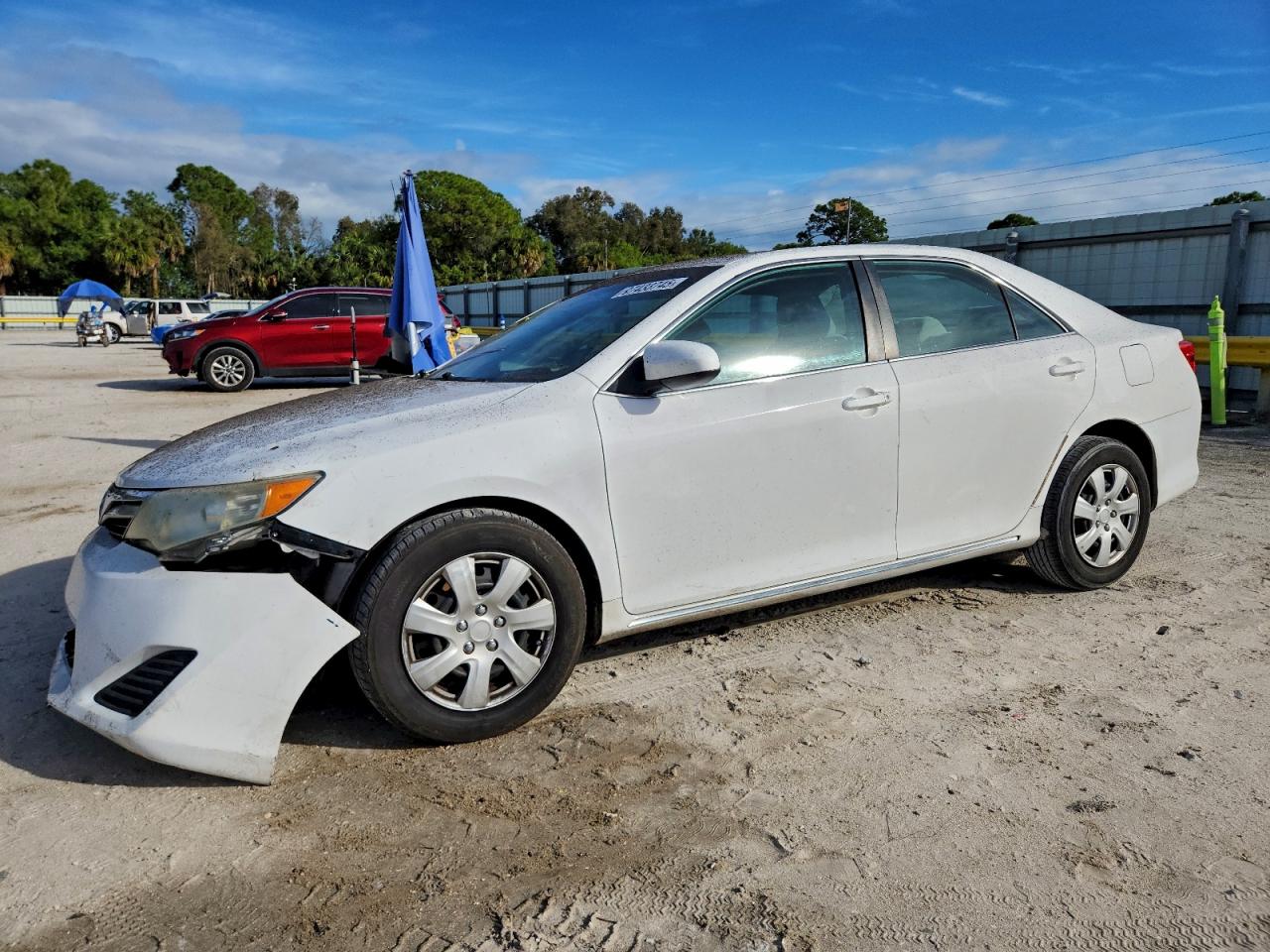 2014 TOYOTA CAMRY