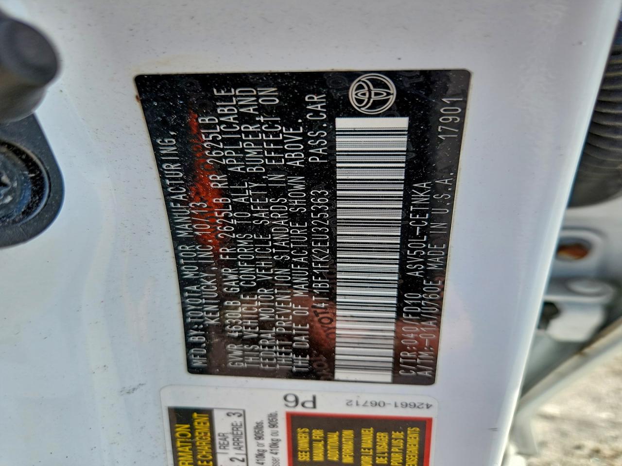 2014 TOYOTA CAMRY L photo 13