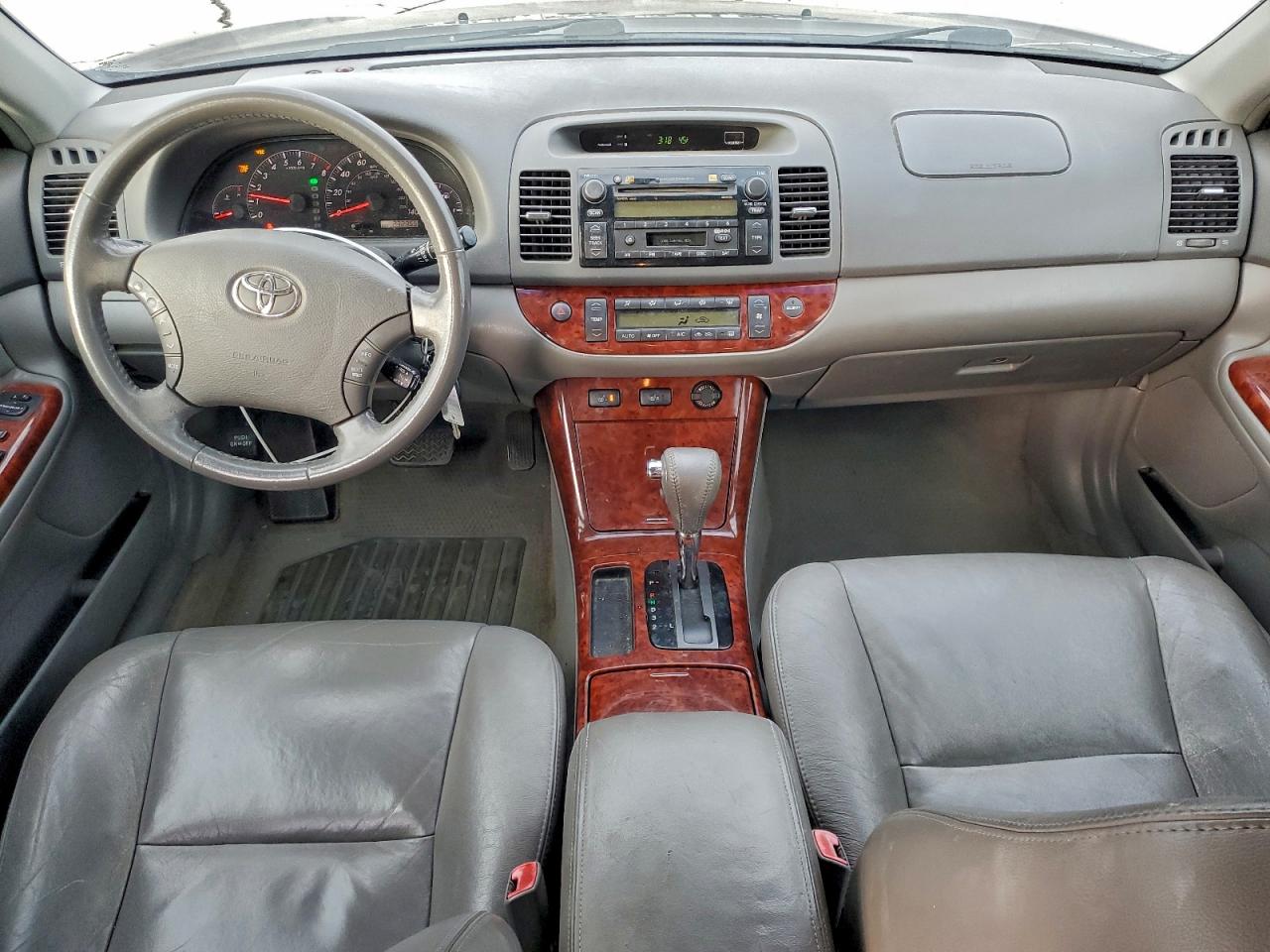 2005 TOYOTA CAMRY LE photo 8