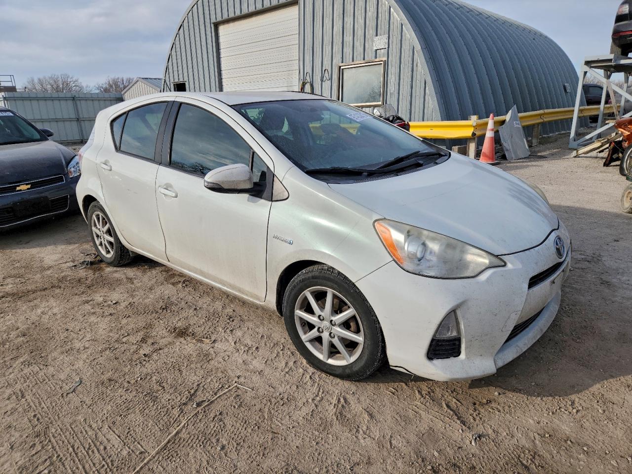 2013 TOYOTA PRIUS C photo 4