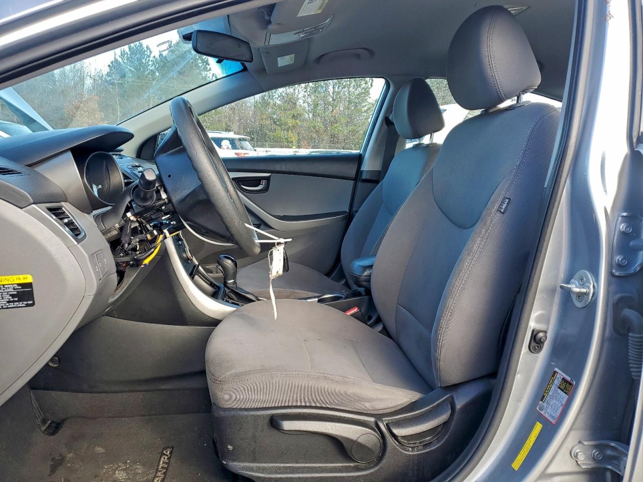 2015 HYUNDAI ELANTRA SE photo 7