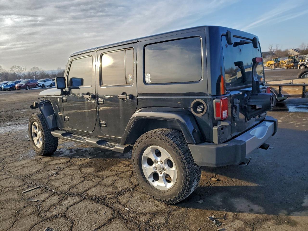 2013 JEEP WRANGLER UNLIMITED SAHARA photo 2