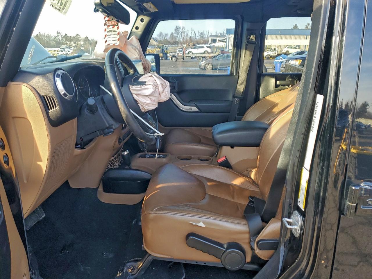 2013 JEEP WRANGLER UNLIMITED SAHARA photo 7