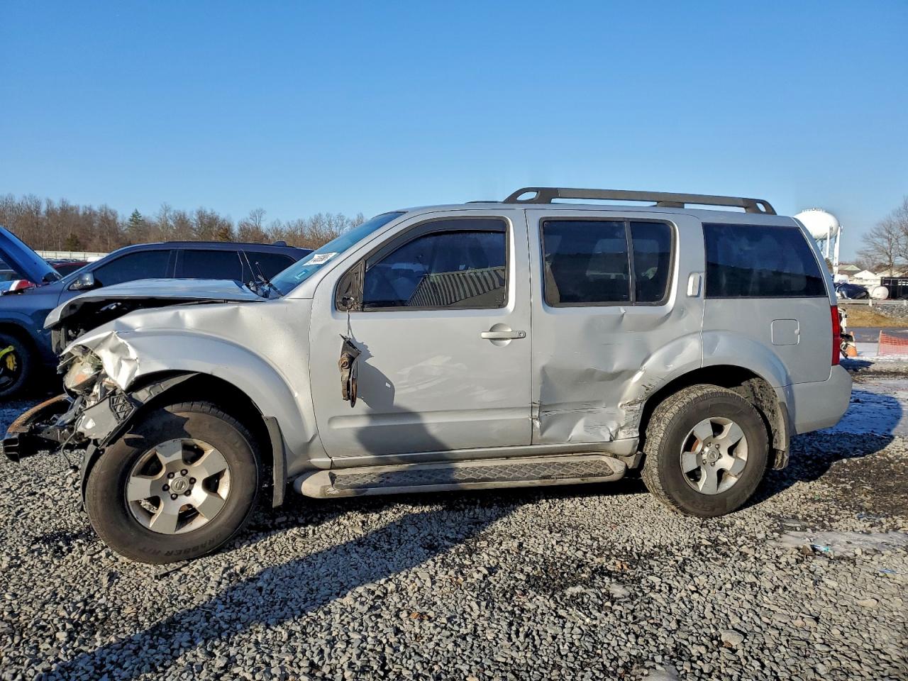 2011 NISSAN PATHFINDER