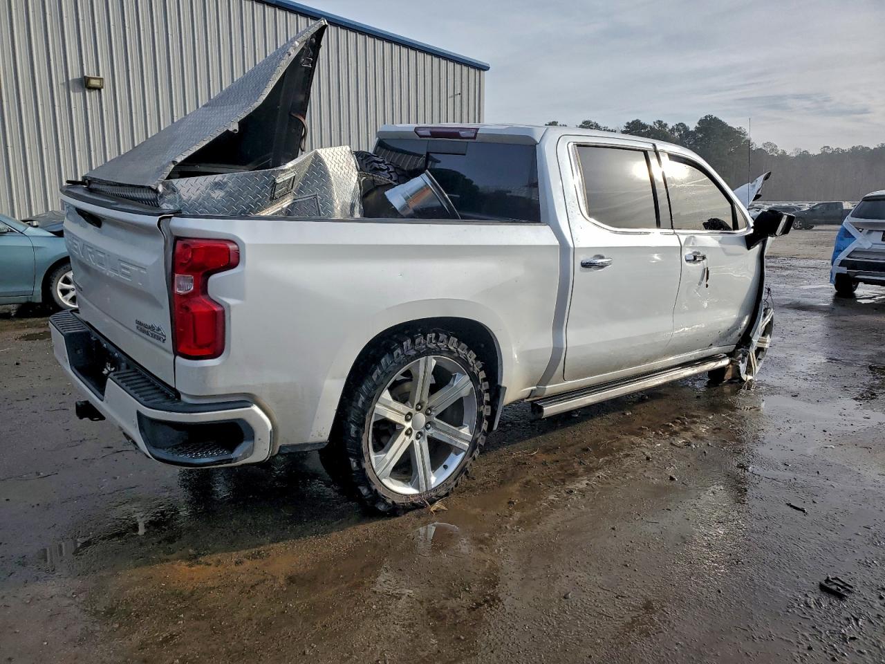 2019 CHEVROLET SILVERADO K1500 HIGH COUNTRY photo 3