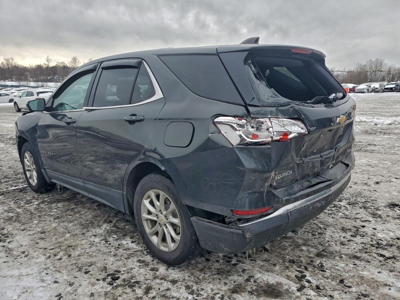 2018 CHEVROLET EQUINOX LT photo 2