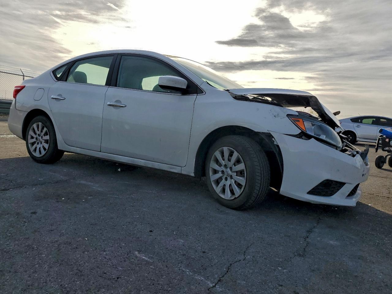2017 NISSAN SENTRA S photo 4