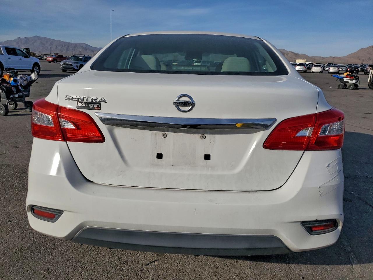 2017 NISSAN SENTRA S photo 6