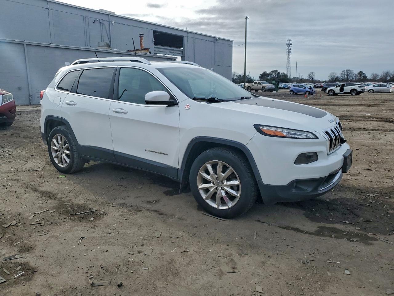 2015 JEEP CHEROKEE LIMITED photo 4
