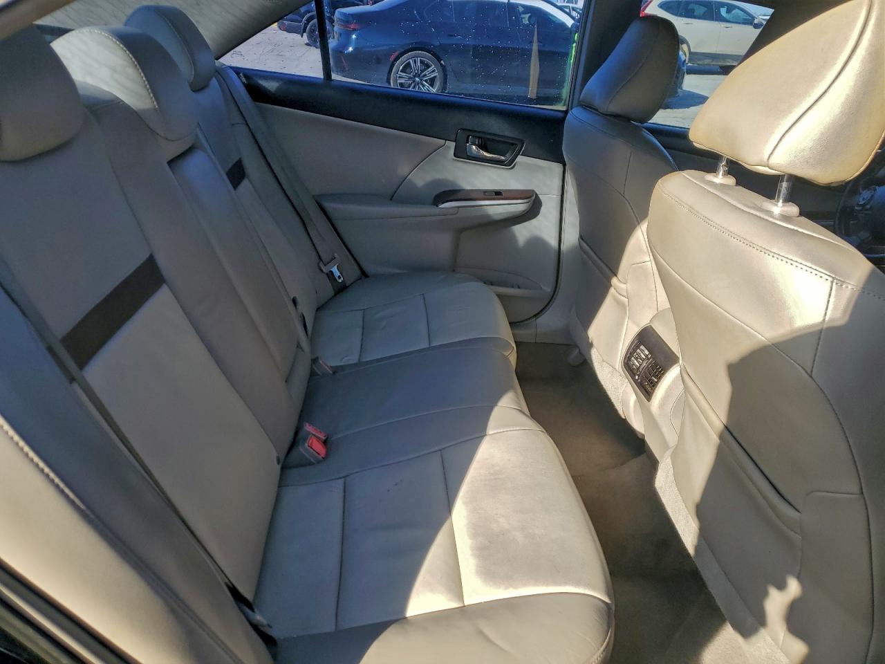 2012 TOYOTA CAMRY XLE V6 photo 10