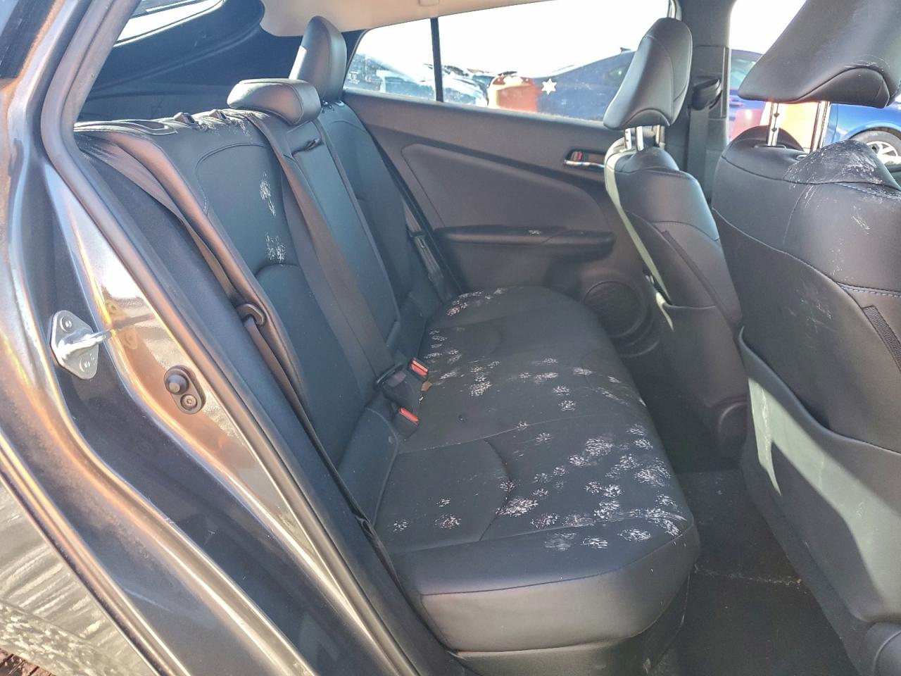2017 TOYOTA PRIUS photo 10