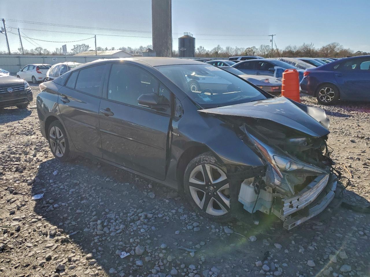 2017 TOYOTA PRIUS photo 4
