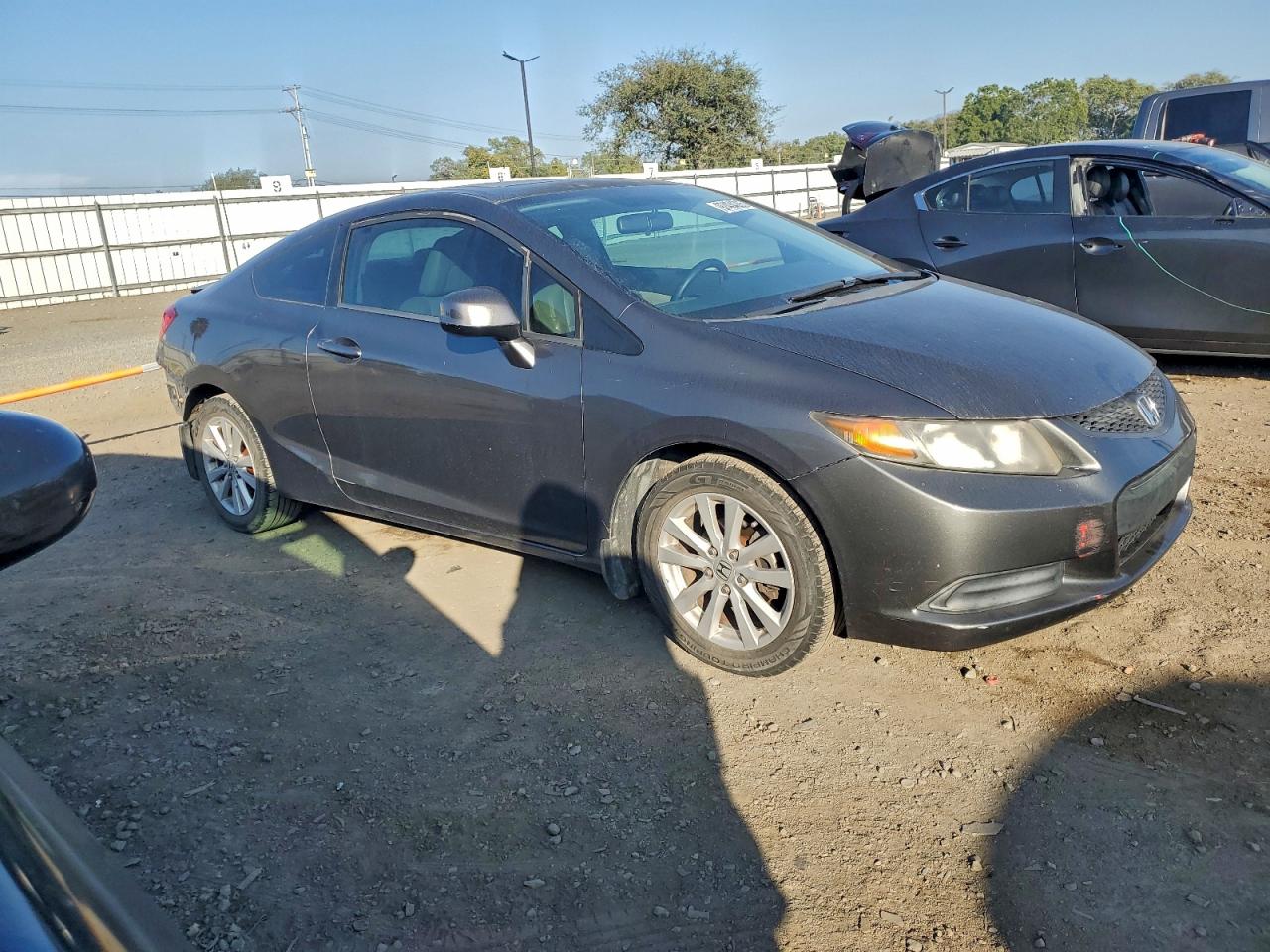 2012 HONDA CIVIC EXL photo 4